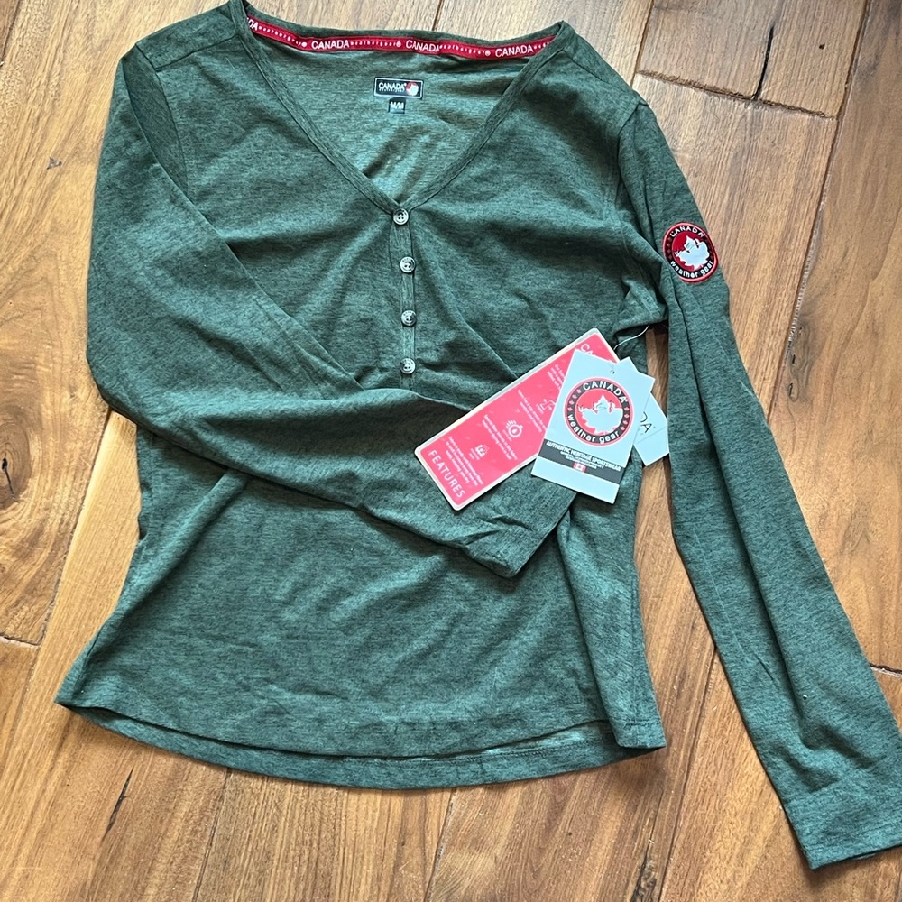 Canada Weather Gear green Henley size medium NWT